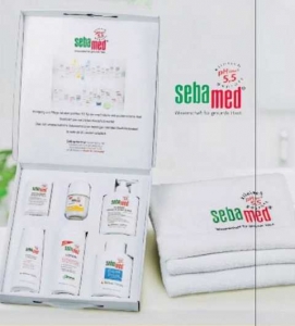 8-hochwertige-PflegeSets-von-SEBAMED--Extra