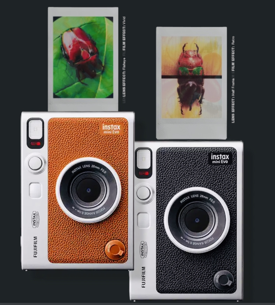 Bild 1 von Instax Evo Mini Kamera mit Case im Wert von 200 &euro;uro